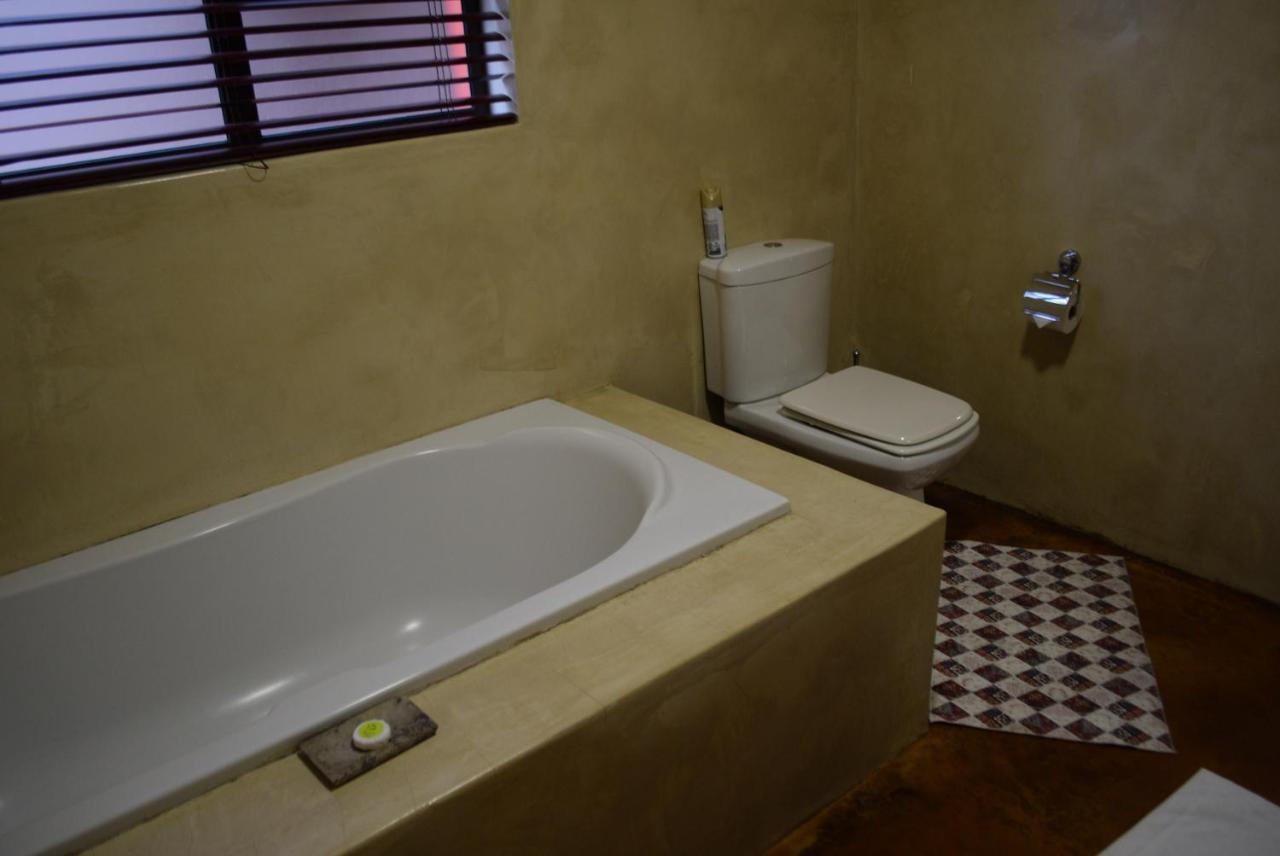 African Moon Corporate House Kempton Park Buitenkant foto
