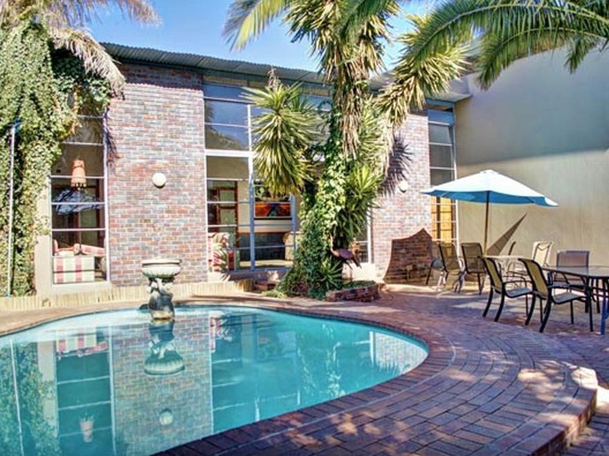 African Moon Corporate House Kempton Park Buitenkant foto